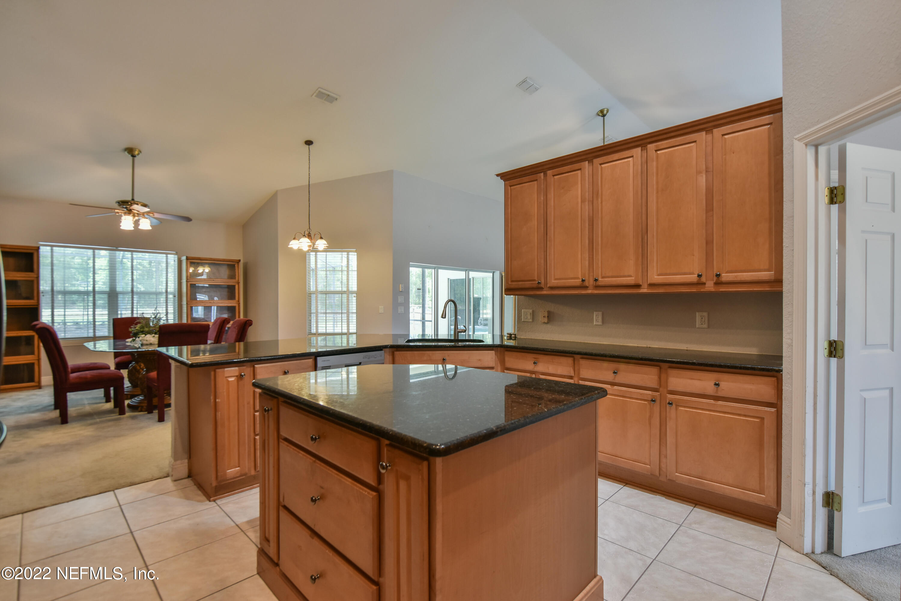 12995 Southwest 52nd Lane Road Ocala, FL 34481 - Photo 20 of 55 Kitchen and Dining