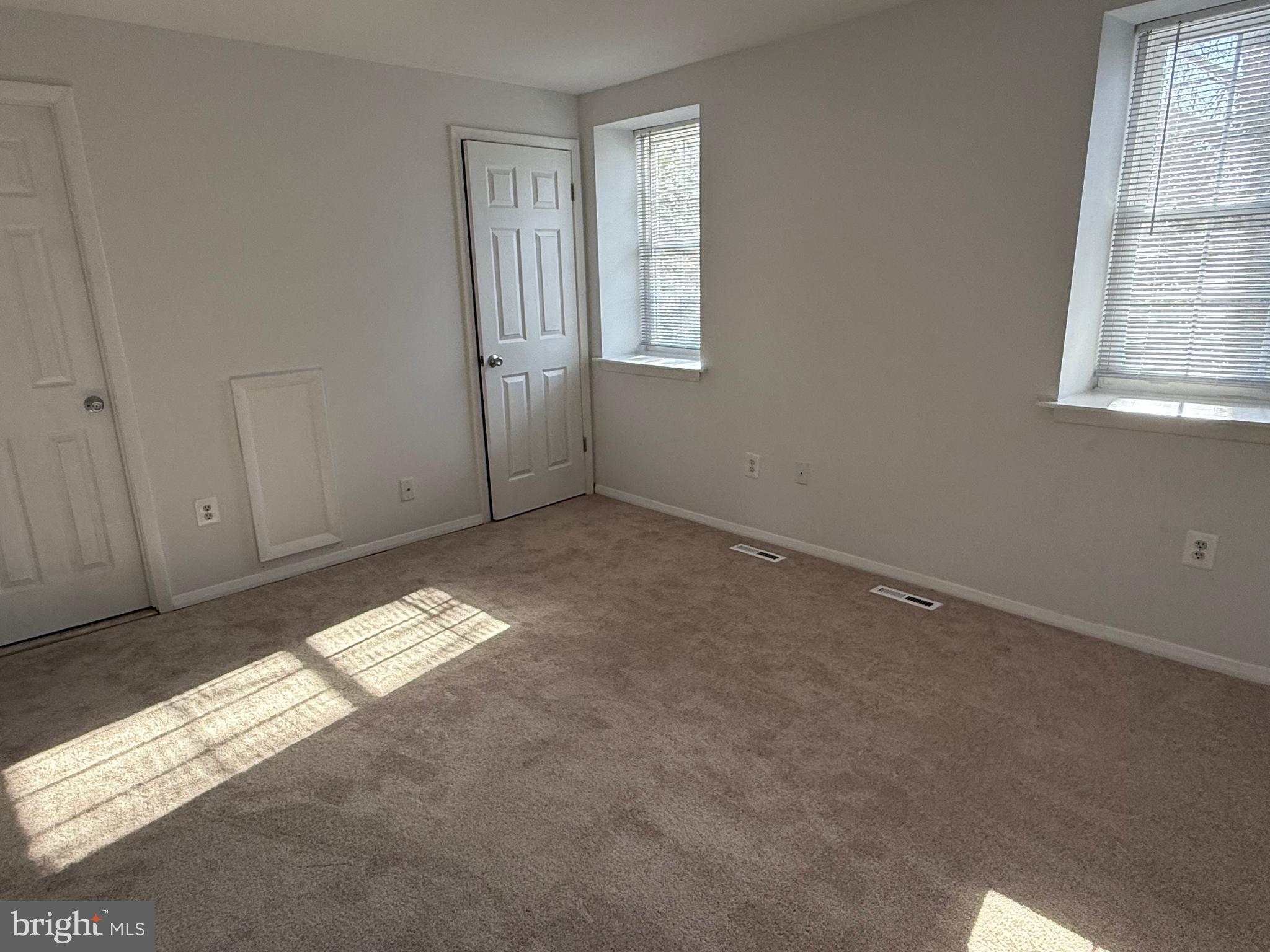 1055 Bulman Harbour Pasadena, MD 21122 - Photo 16 of 36