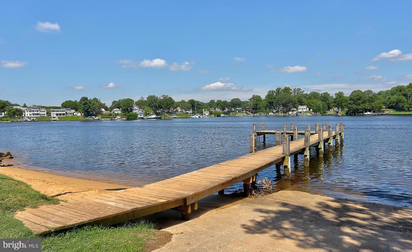 1055 Bulman Harbour Pasadena, MD 21122 - Photo 31 of 36 a view of lake and mountain