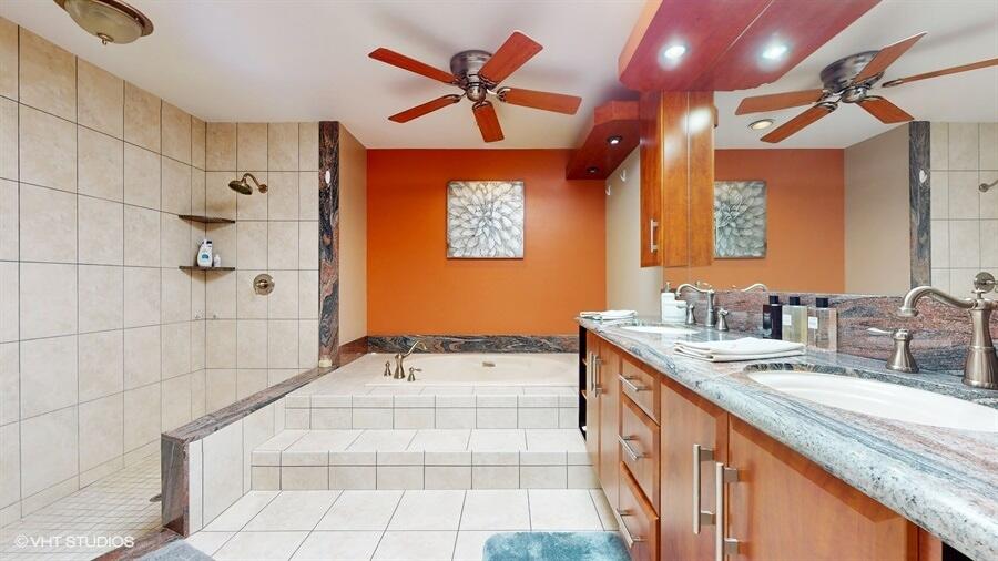 128 Cape Pointe Circle Jupiter, FL 33477 - Photo 21 of 42 21_128CAPEPOINTECIRCLE_2021_LowRes