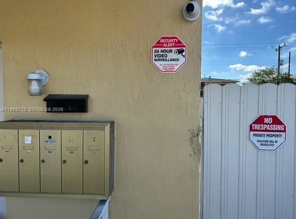 $1,675 | 274 East 9th Street, Unit 4, Hialeah, FL 33010