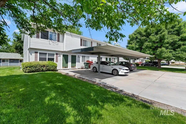 $869,900 | 2057 North Woodford Avenue, Meridian, ID 83646