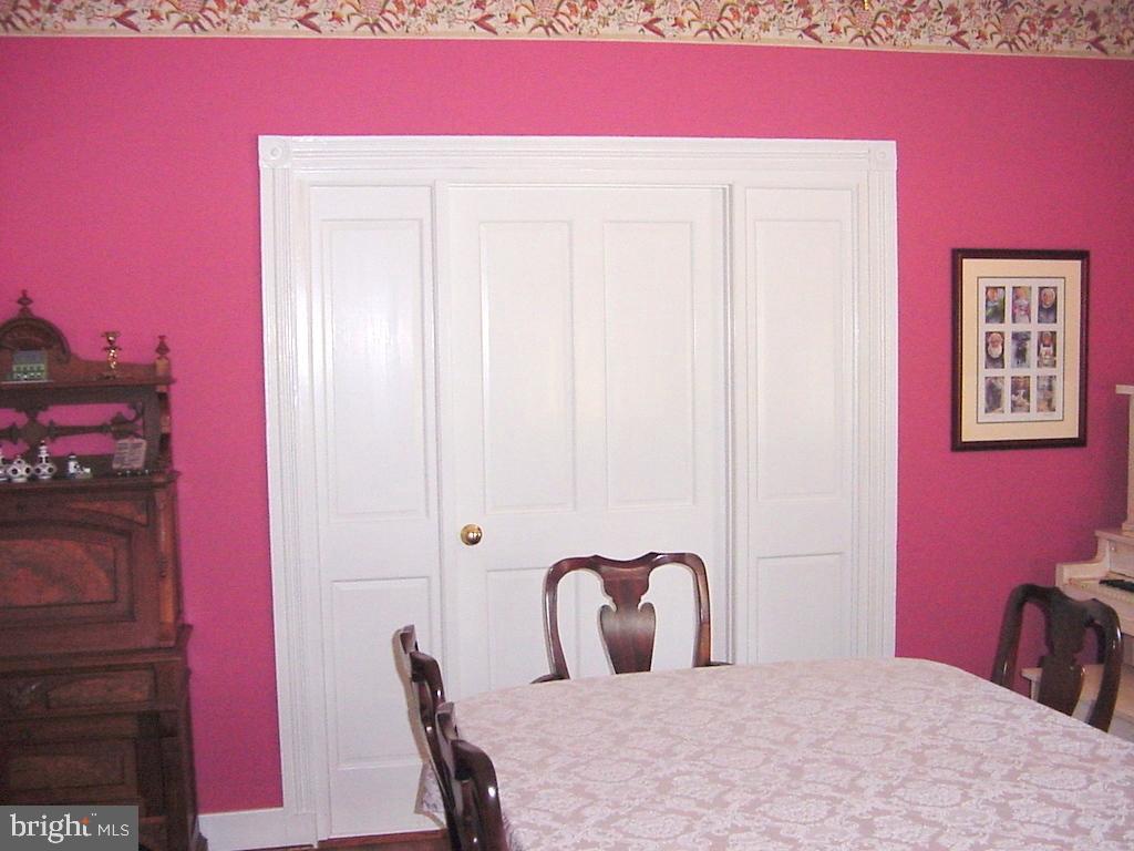 153 East Main Street Lititz, PA 17543 - Photo 4 of 35