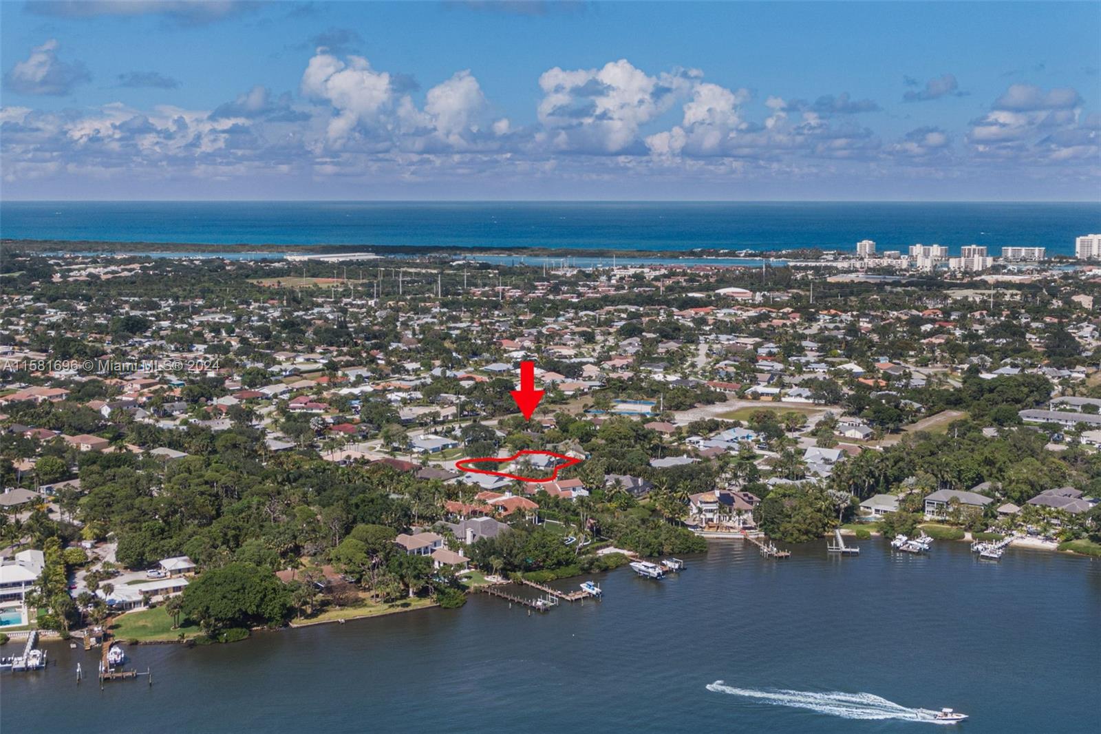 138 Buttonwood Way Tequesta, FL 33469 - Photo 7 of 27 an aerial view of a city