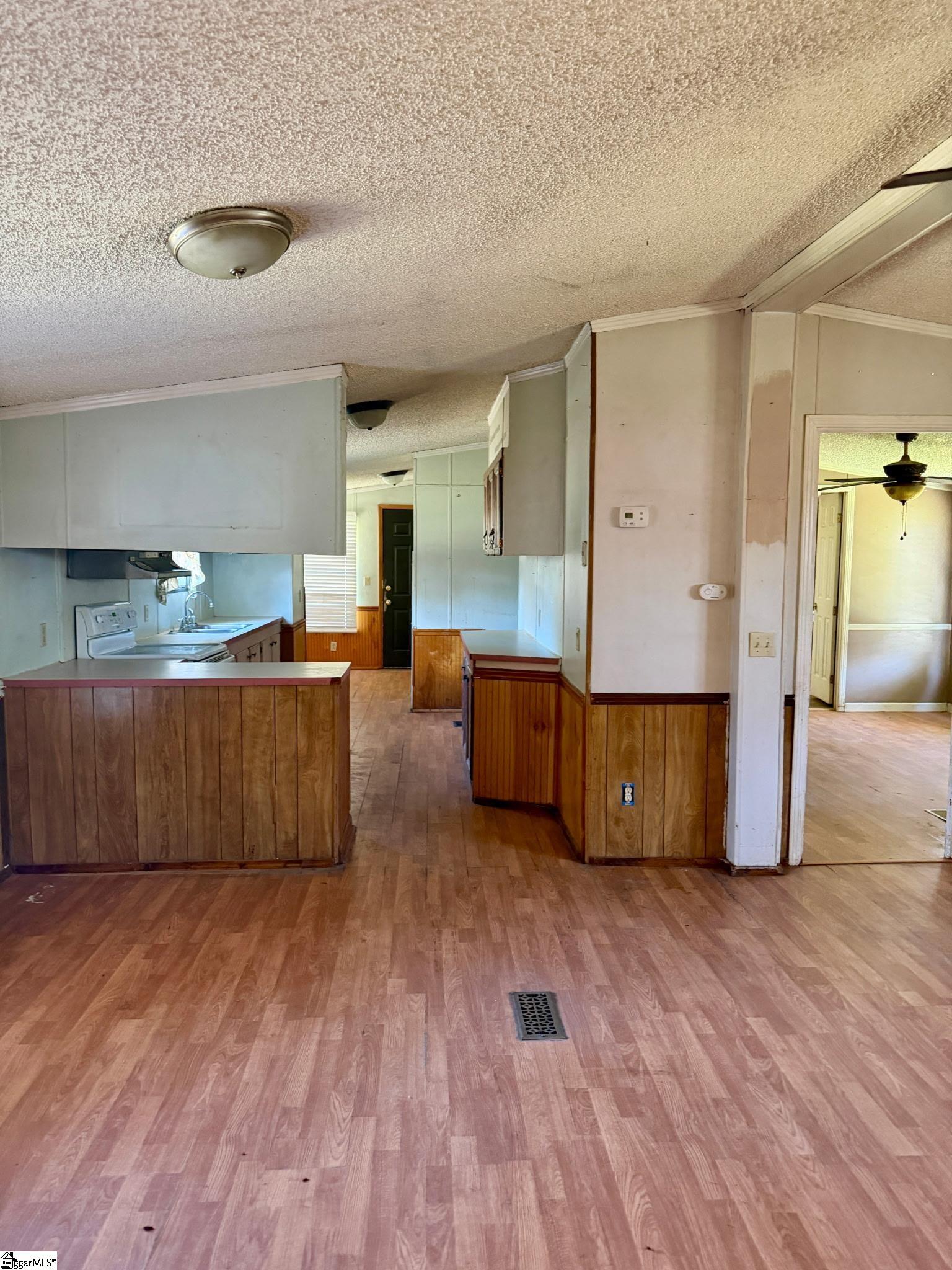 5990 Highway 14 Gray Court, SC 29645 - Photo 13 of 14