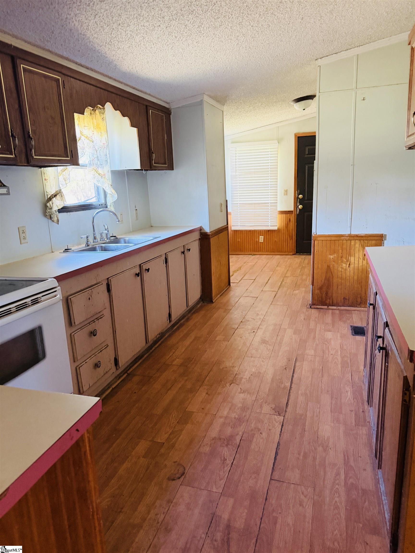 5990 Highway 14 Gray Court, SC 29645 - Photo 8 of 14