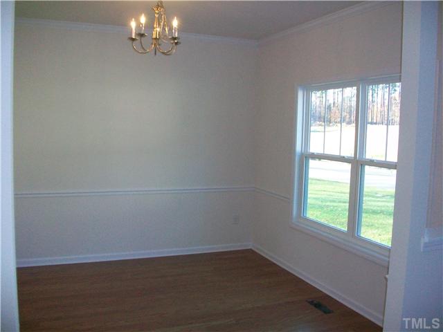 Enjoy family holidays in your formal dining room!