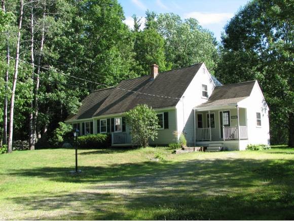 429 Pleasant Valley Road Wolfeboro, NH 03894 - Photo 1 of 1