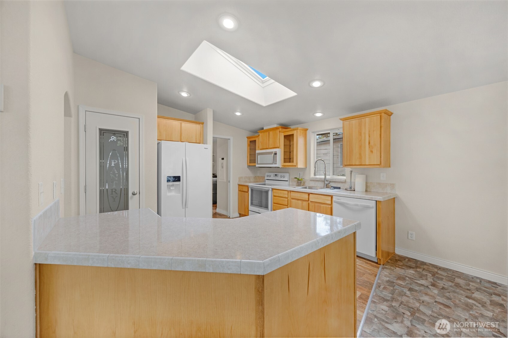 23825 15th Avenue Southeast, Unit 20 Bothell, WA 98021 - Photo 7 of 20 Gallery Image 7