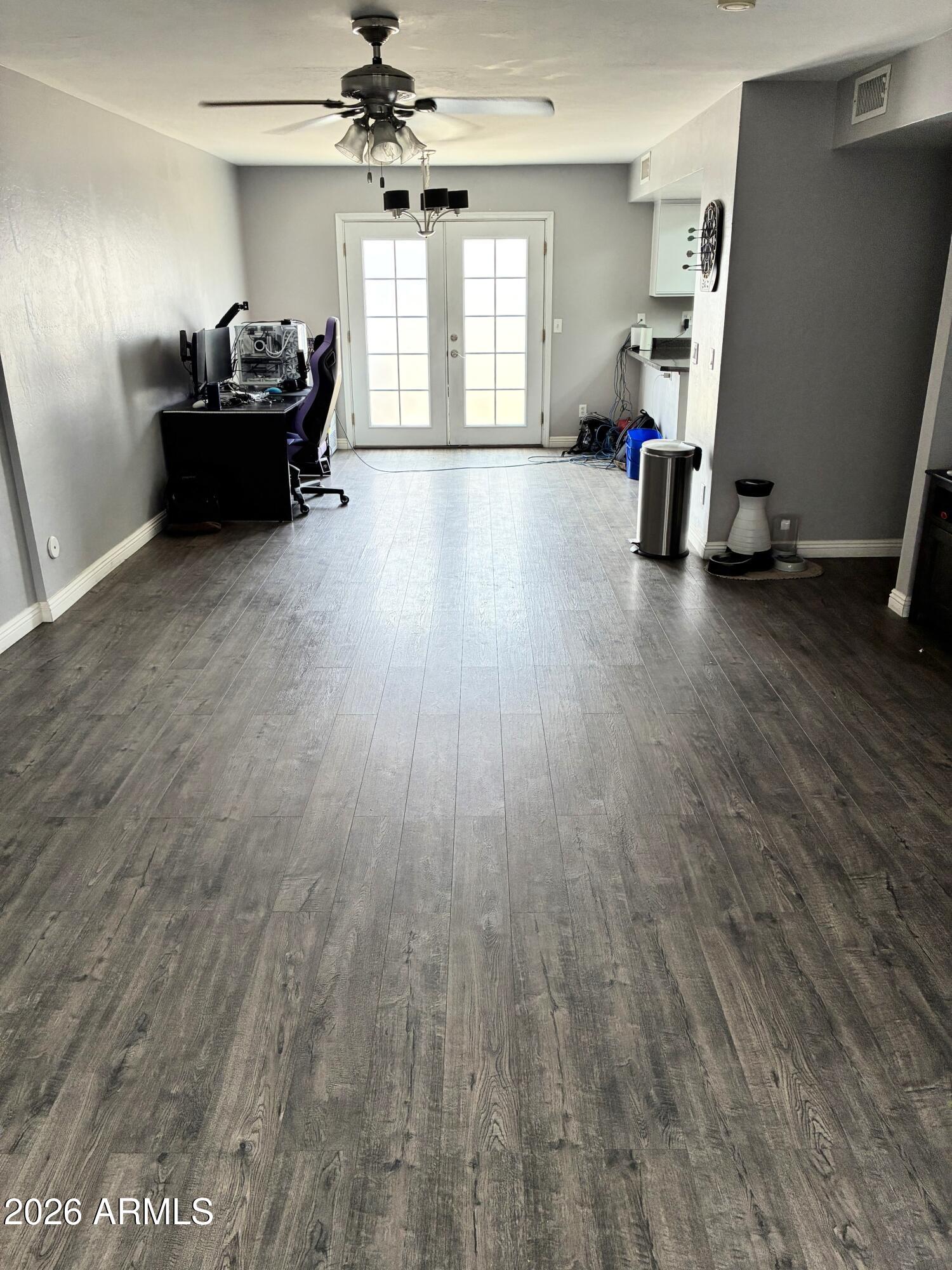 2548 West Kathleen Road Phoenix, AZ 85023 - Photo 2 of 21 living room to dining