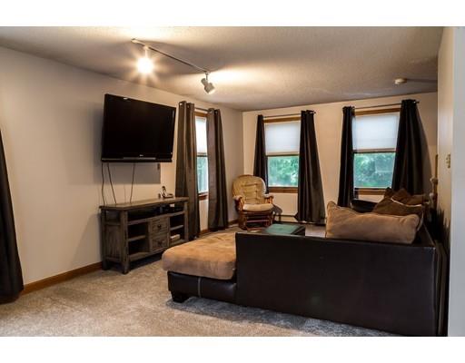10 Brandon Road Haverhill, MA 01832 - Photo 8 of 21 Gallery Image 8