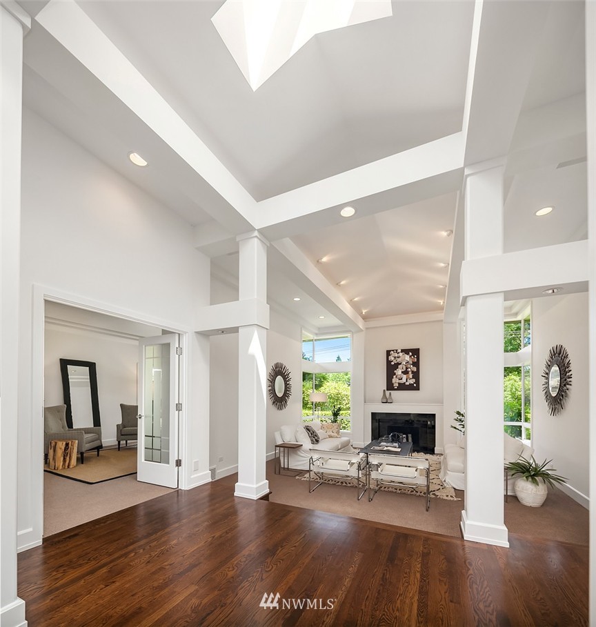 2607 Evergreen Point Road Medina, WA 98039 - Photo 4 of 23