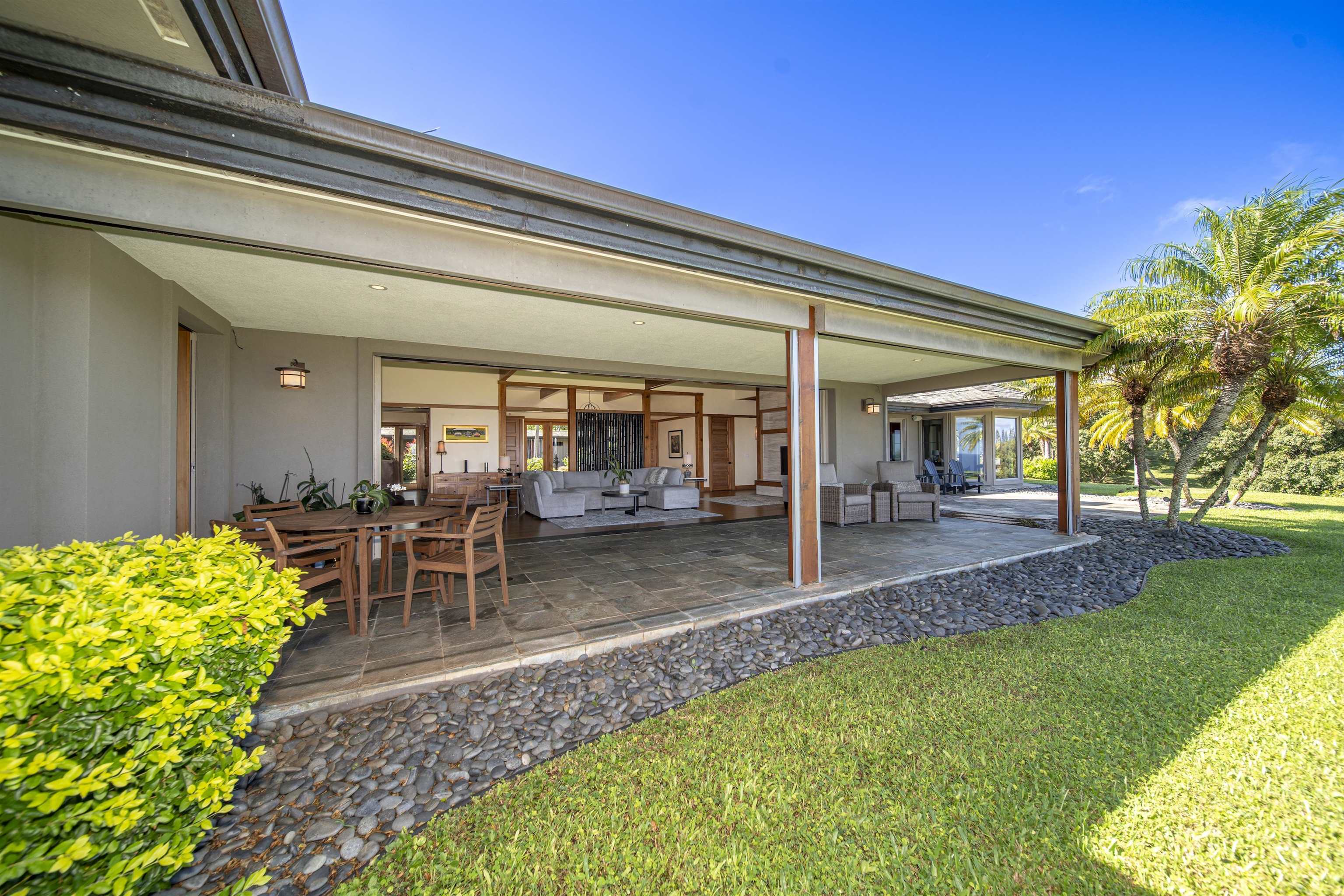 400 Mehana Road Haiku, HI 96708 - Photo 20 of 50 a view of outdoor seating