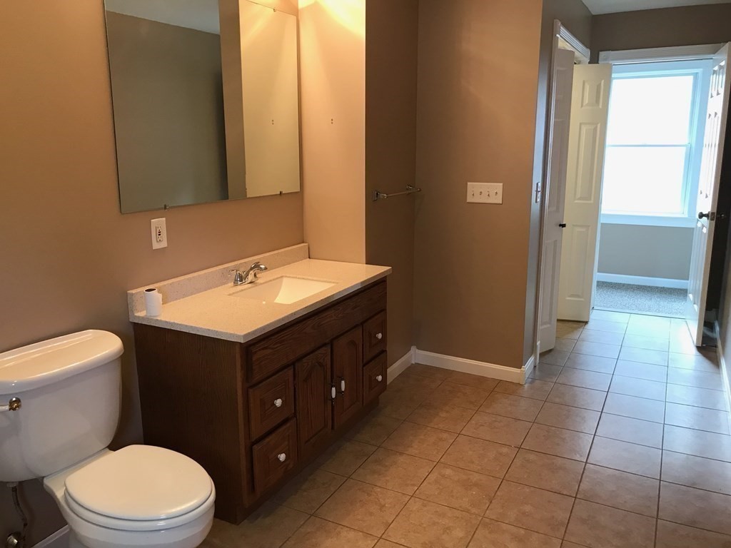 67 Littleton Street Springfield, MA 01104 - Photo 14 of 23 Gallery Image 14