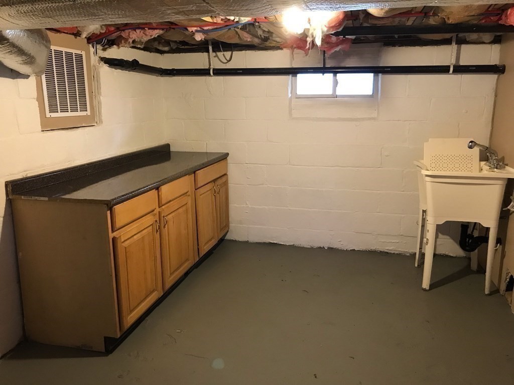 67 Littleton Street Springfield, MA 01104 - Photo 19 of 23 Gallery Image 19
