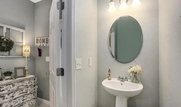 $2,150 | 7038 Buroak Court, Jacksonville, FL 32258