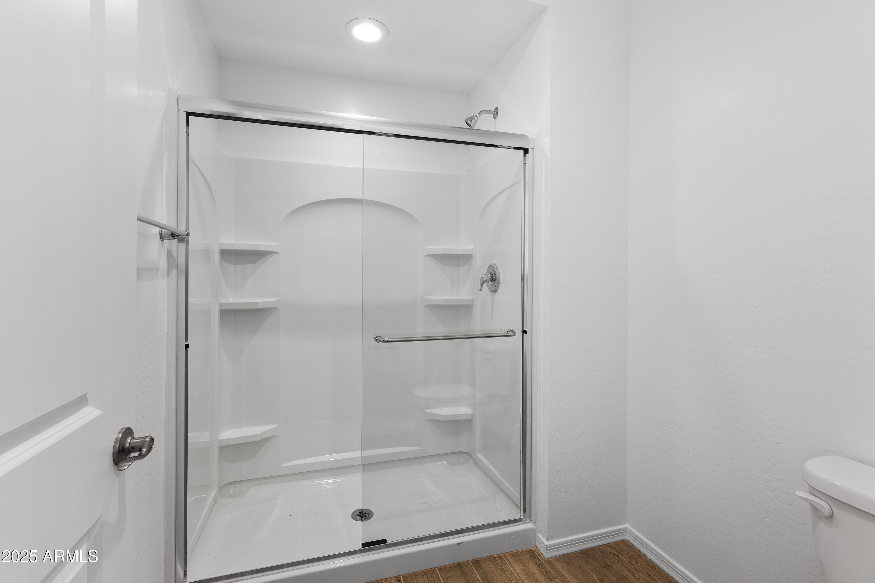 15636 North 29th Street, Unit 1 Phoenix, AZ 85032 - Photo 17 of 25 Primary Bath