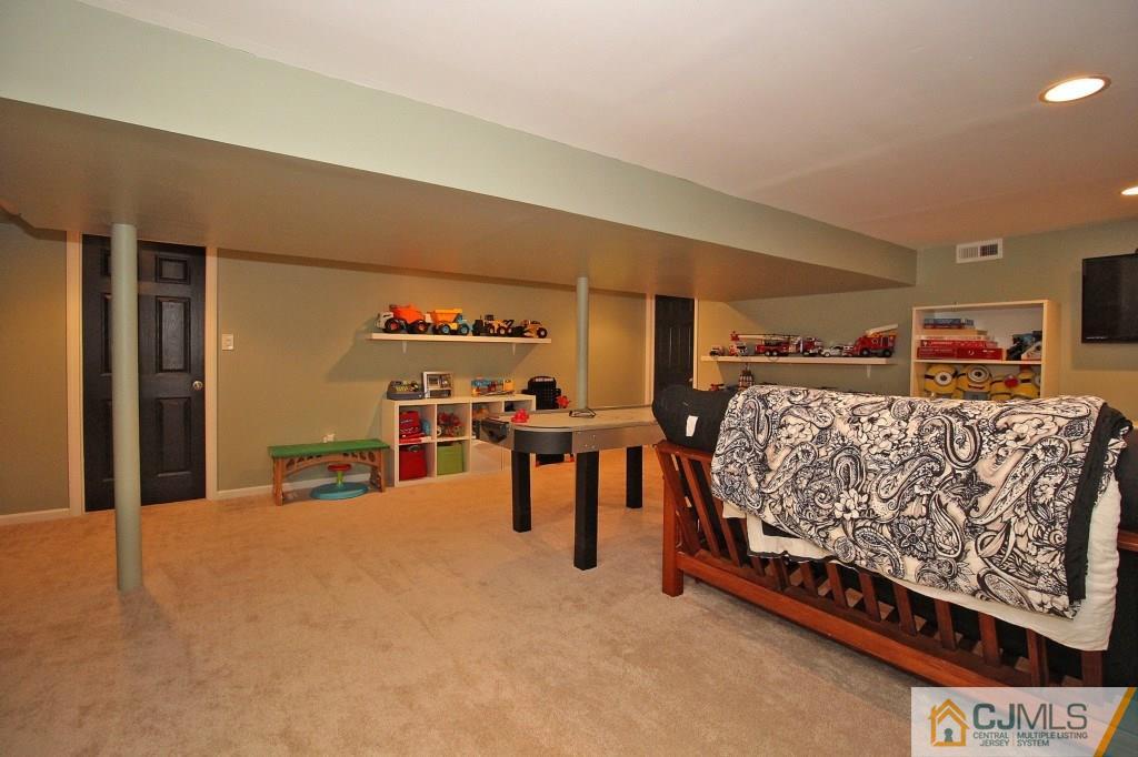 15 Starkin Road East Brunswick, NJ 08850 - Photo 18 of 20 Gallery Image 18