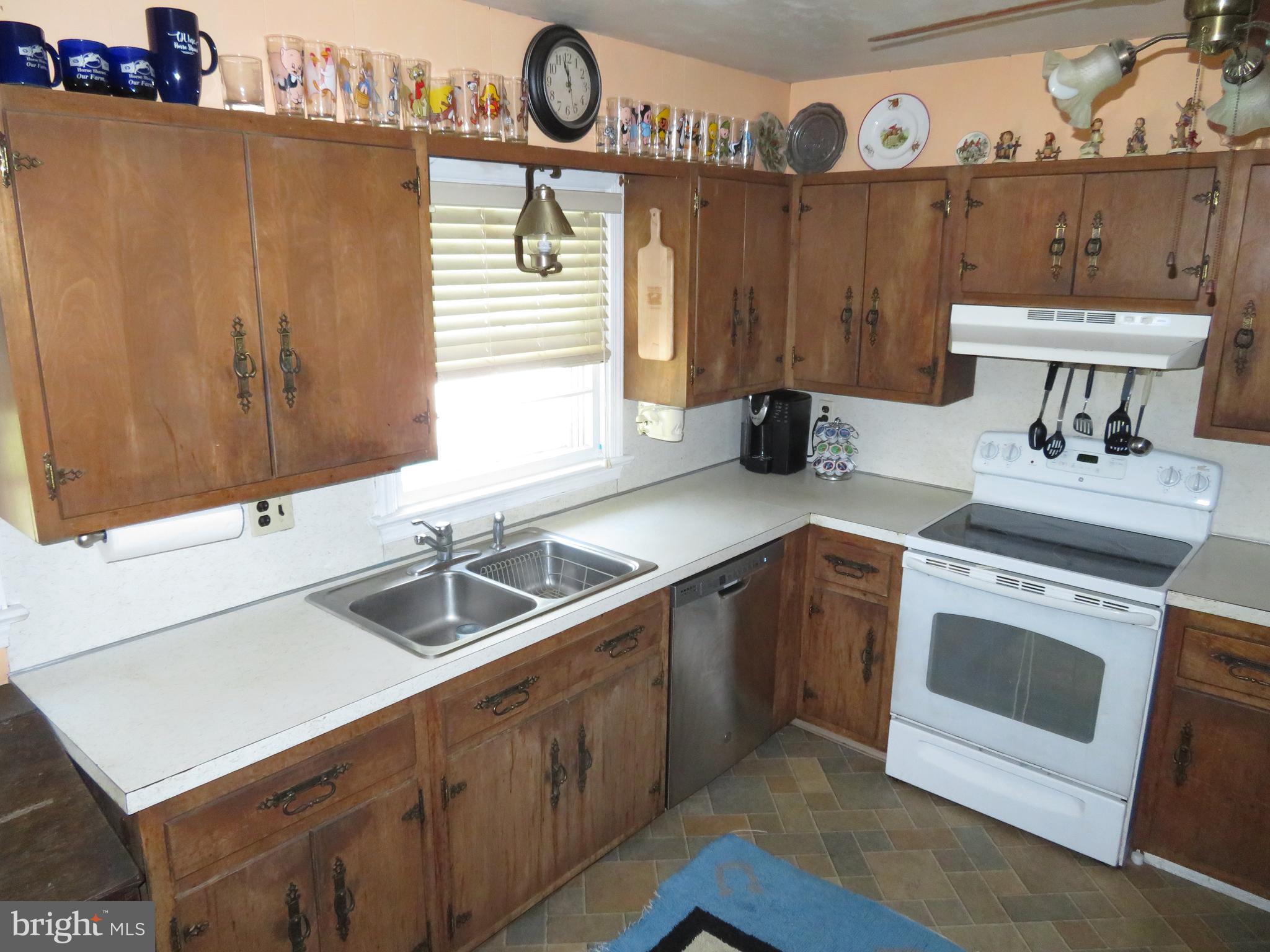 207 Merlin Road Phoenixville, PA 19460 - Photo 14 of 48 Gallery Image 14
