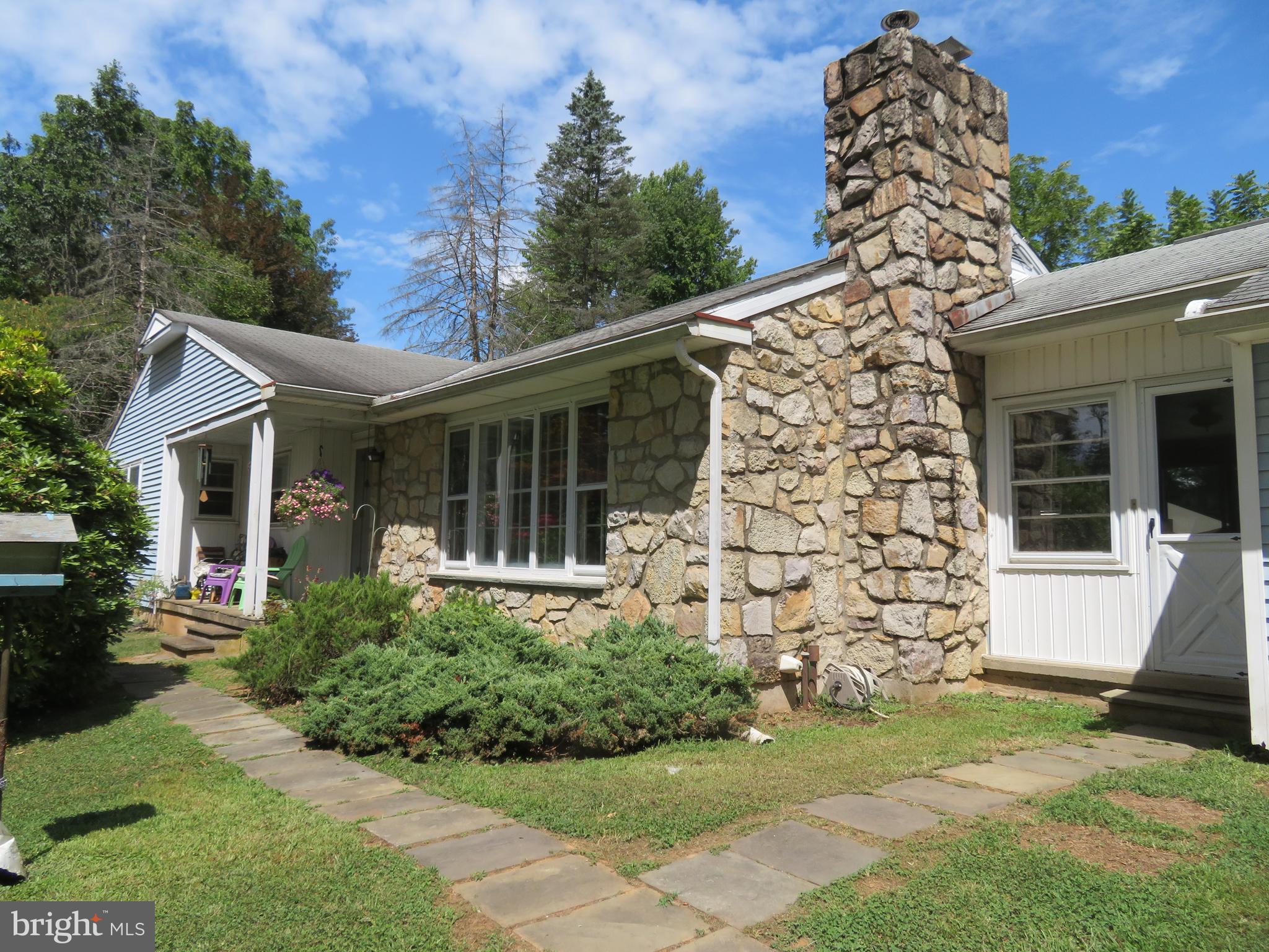 207 Merlin Road Phoenixville, PA 19460 - Photo 2 of 48 Gallery Image 2