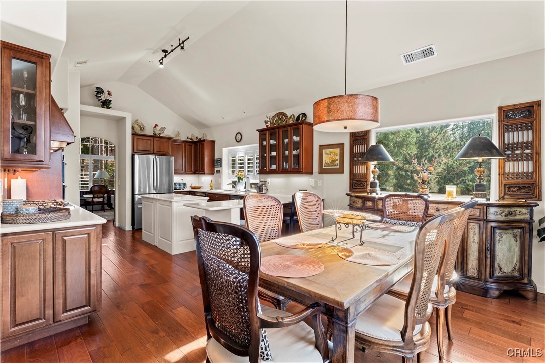 380 Pioneer Road Lake Arrowhead, CA 92352 - Photo 14 of 52