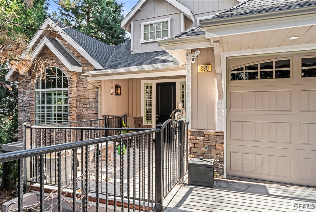 380 Pioneer Road Lake Arrowhead, CA 92352 - Photo 2 of 52