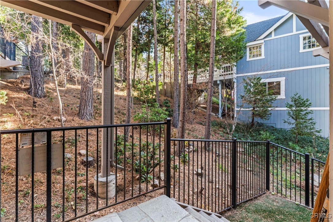 380 Pioneer Road Lake Arrowhead, CA 92352 - Photo 45 of 52