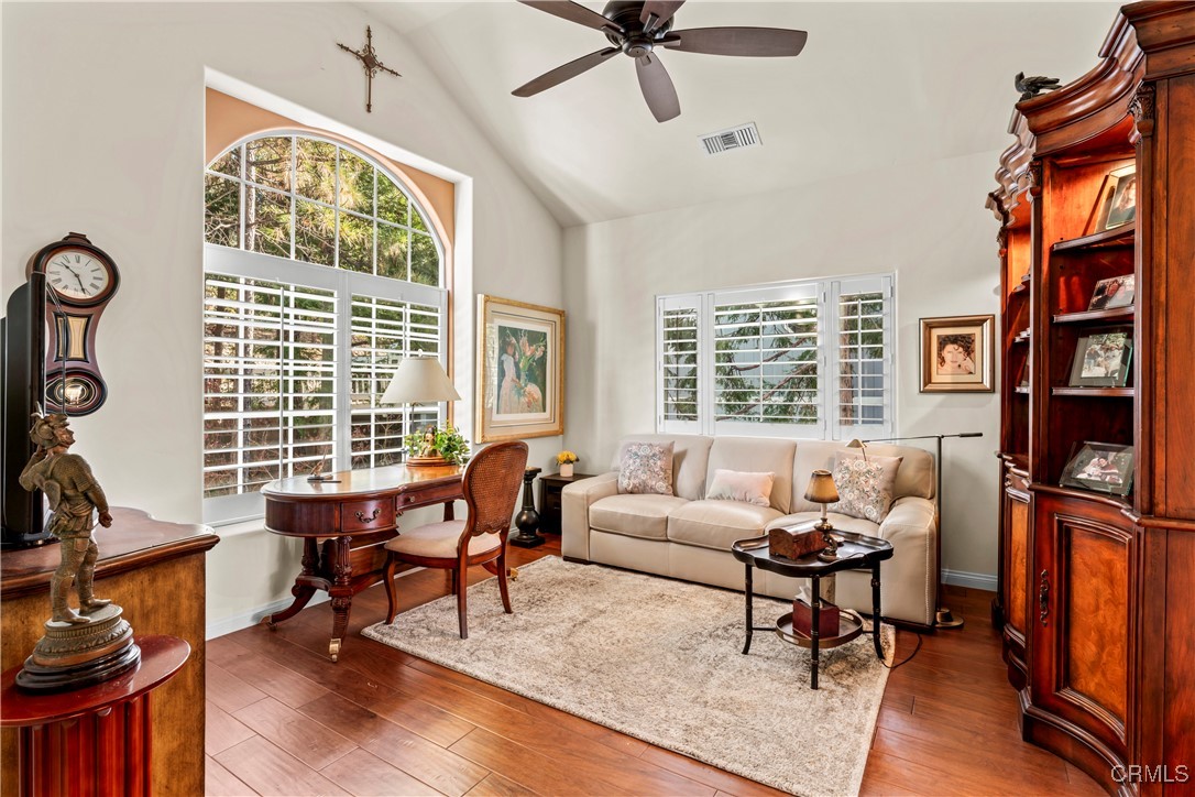 380 Pioneer Road Lake Arrowhead, CA 92352 - Photo 7 of 52