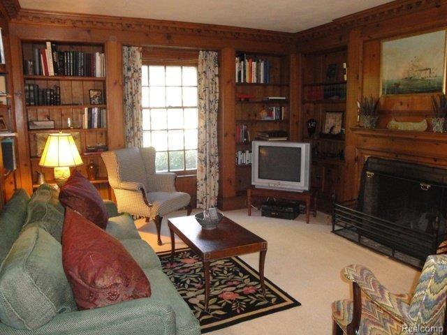 55 Touraine Road Grosse Pointe, MI 48236 - Photo 12 of 25 Library