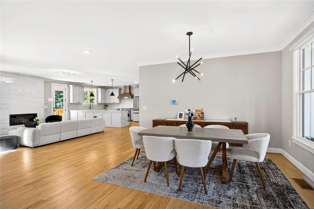 2331 Preston Park Court Decatur, GA 30032 - Photo 7 of 53