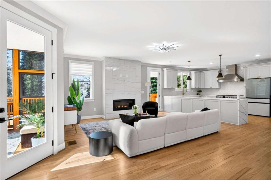 2331 Preston Park Court Decatur, GA 30032 - Photo 9 of 53