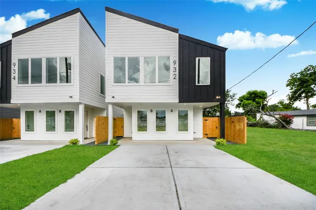 $1,950 | 932 South Lane, Houston, TX 77088