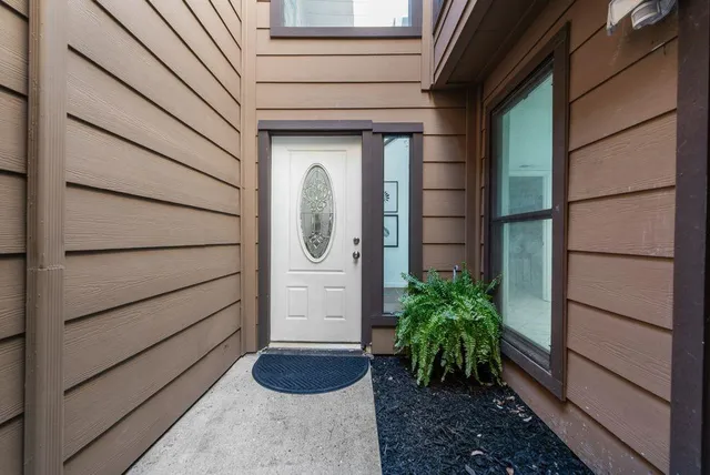 a view of entrance gate of the house