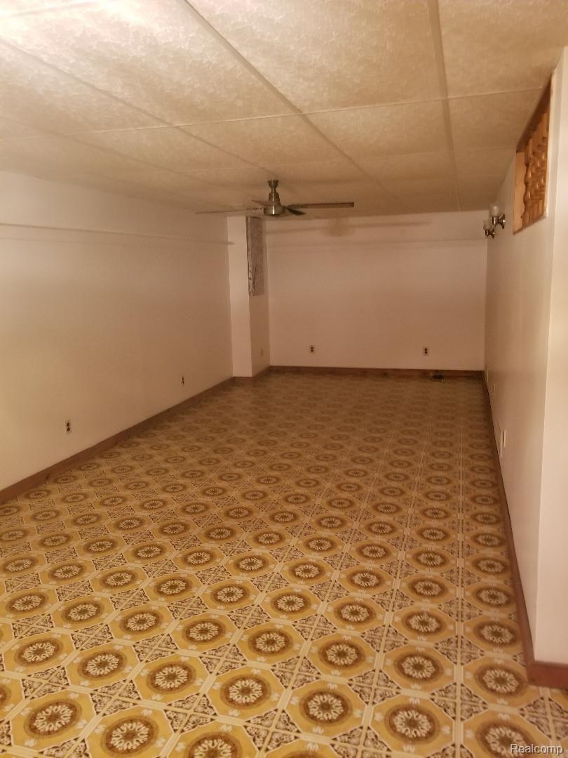 5305 South Bull Run Road Gregory, MI 48137 - Photo 7 of 16 13.jpg