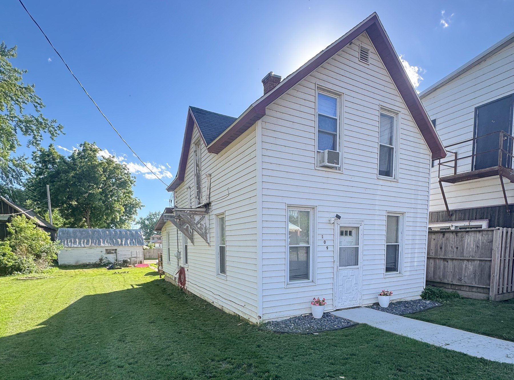 109 North Main Street Cochrane, WI 54622 - Photo 1 of 10