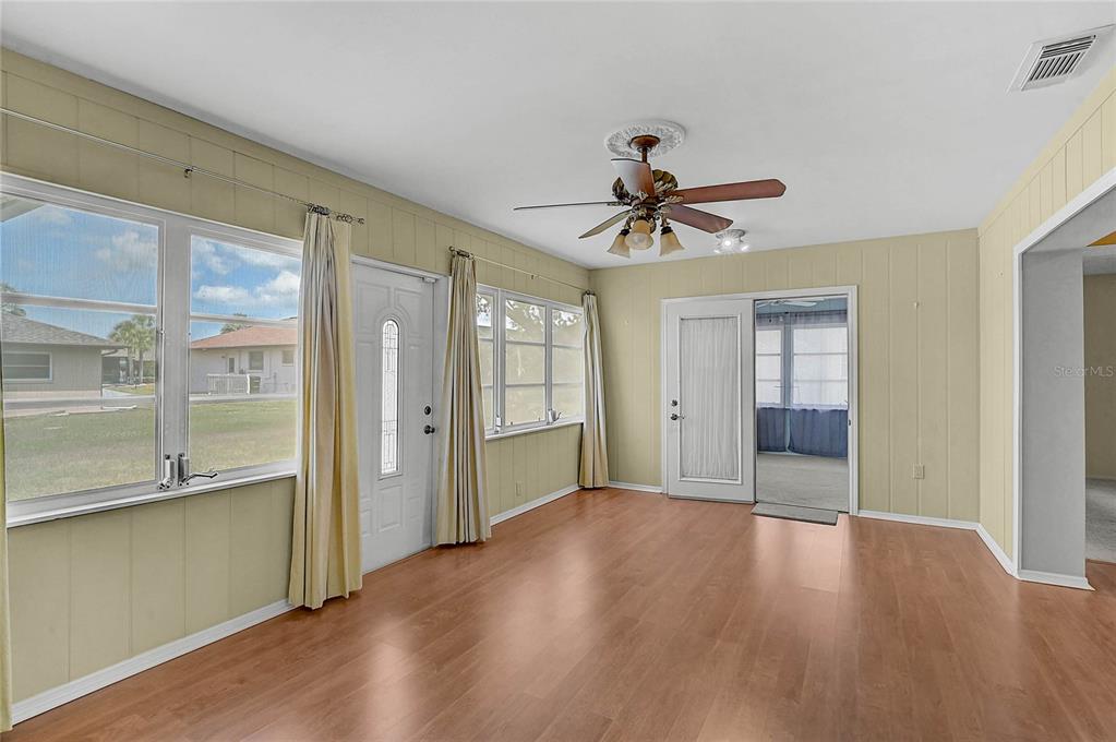 5852 Lincoln Road Venice, FL 34293 - Photo 15 of 37