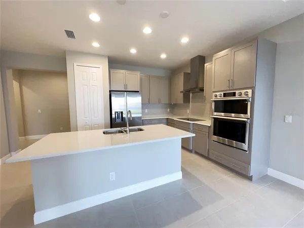 $3,000 | 10509 Klee Avenue, Bradenton, FL 34212