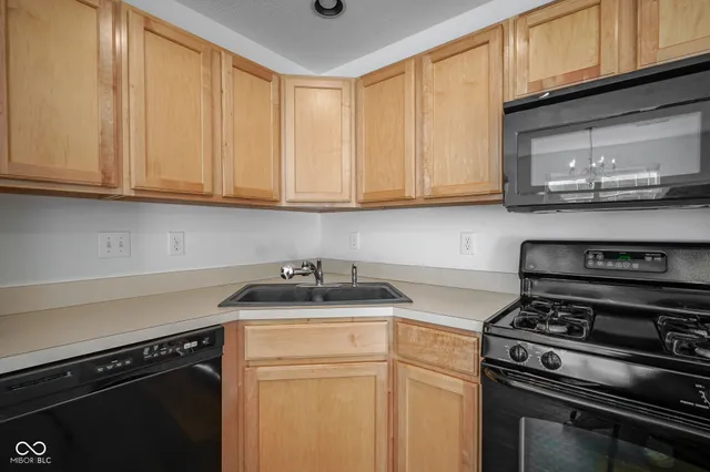 $209,900 | 12677 Ladson Street, Fishers, IN 46038