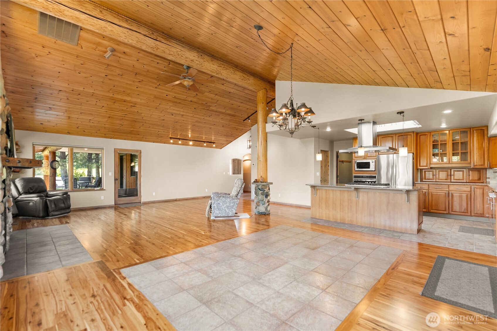 2621 Highway 153 Twisp, WA 98856 - Photo 6 of 40 a view of a living room kitchen