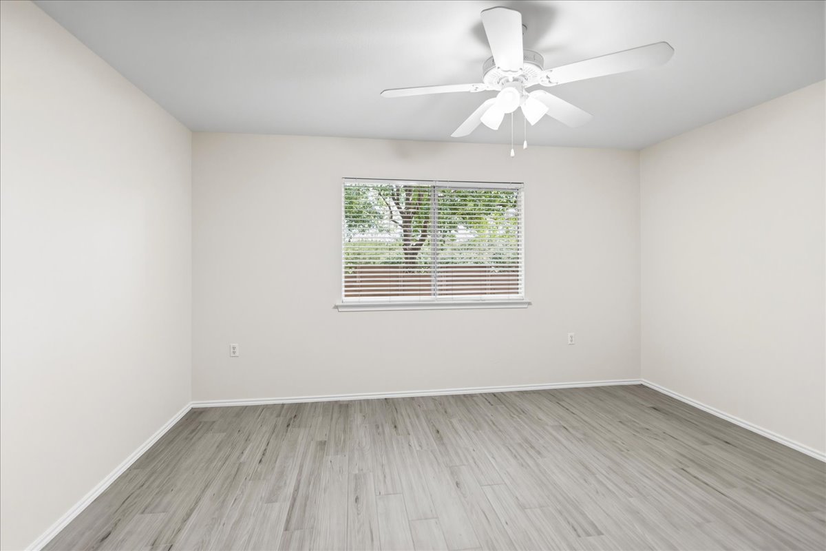 104 Whitewing Way Georgetown, TX 78633 - Photo 23 of 29