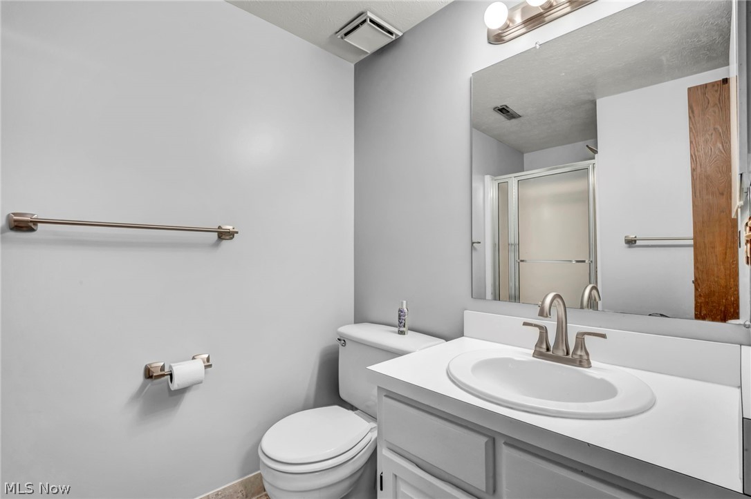 4705 Mayfield Road, Unit B Cleveland, OH 44121 - Photo 19 of 23