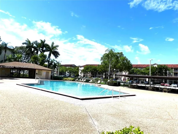 $2,200 | 1001 Southwest 128th Terrace, Unit 406B, Pembroke Pines, FL 33027