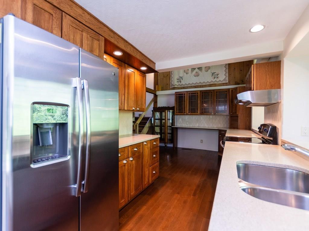 108 Commerford Road Concord, MA 01742 - Photo 4 of 36 Gallery Image 4