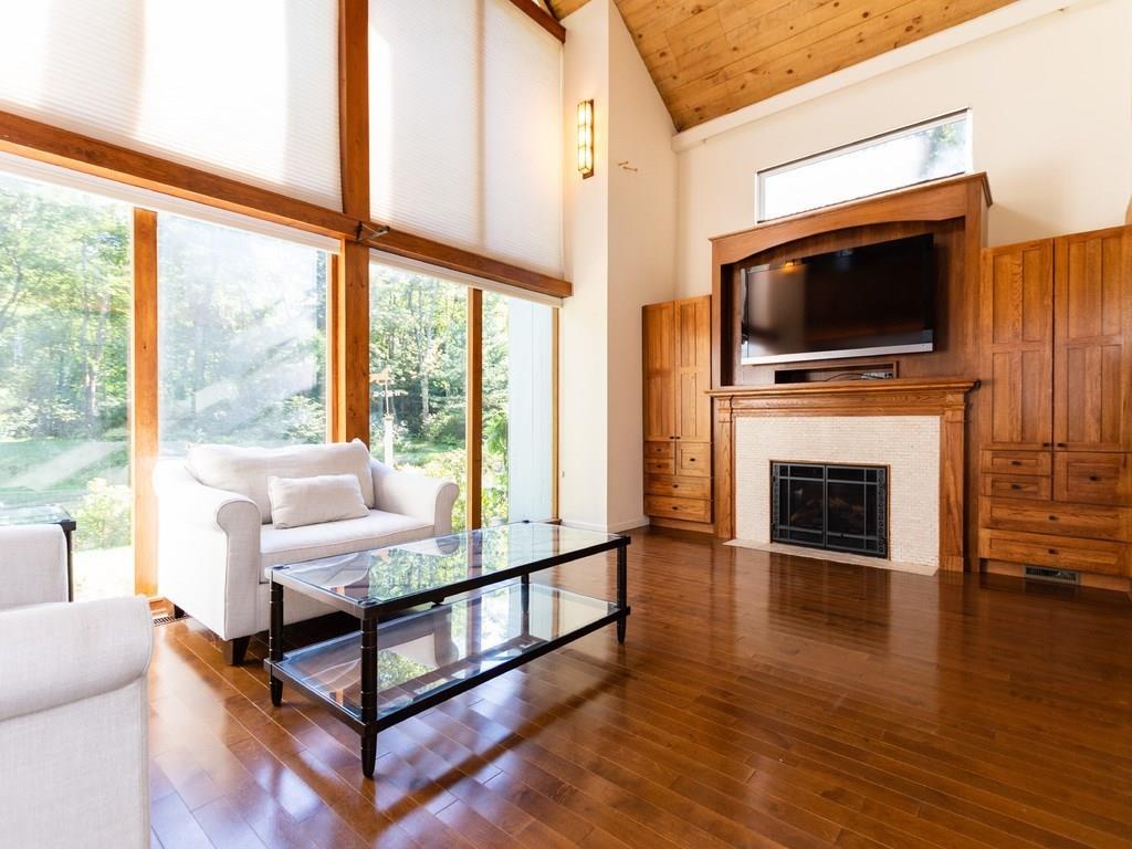 108 Commerford Road Concord, MA 01742 - Photo 5 of 36 Gallery Image 5