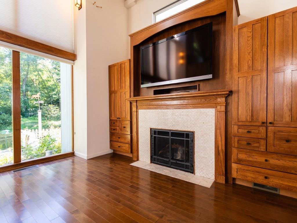 108 Commerford Road Concord, MA 01742 - Photo 9 of 36 Gallery Image 9