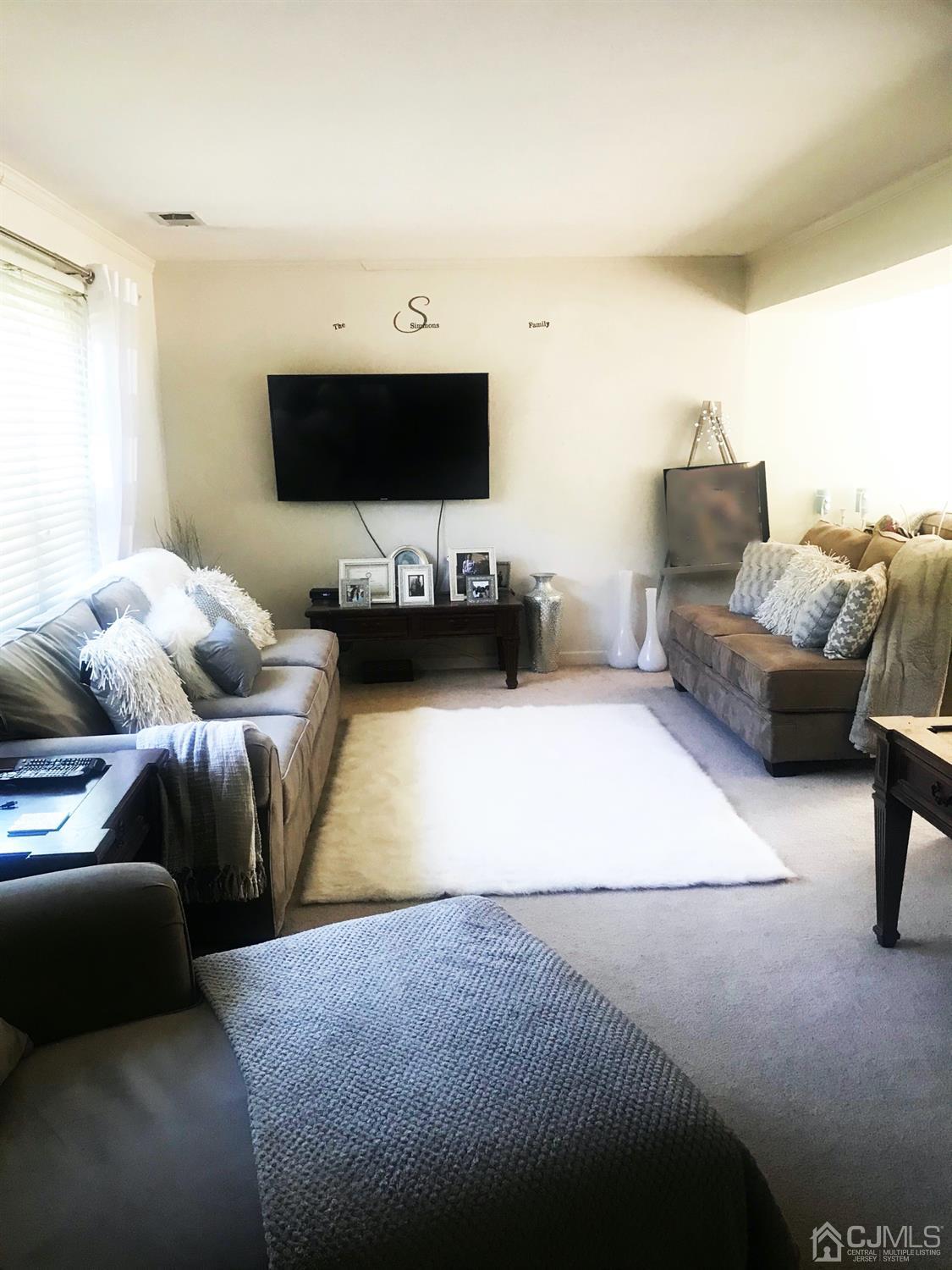 437 Halsey Road North Brunswick, NJ 08902 - Photo 3 of 14 Gallery Image 3