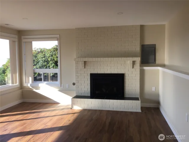 $4,250 | 4618 Seahurst Avenue, Everett, WA 98203