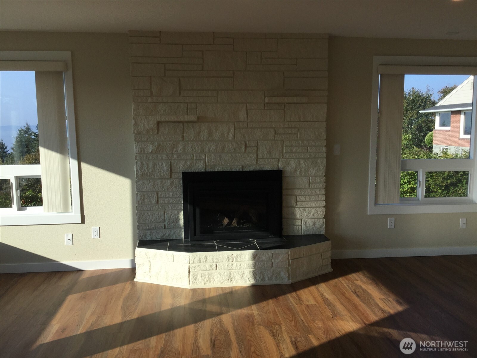 4618 Seahurst Avenue Everett, WA 98203 - Photo 22 of 39