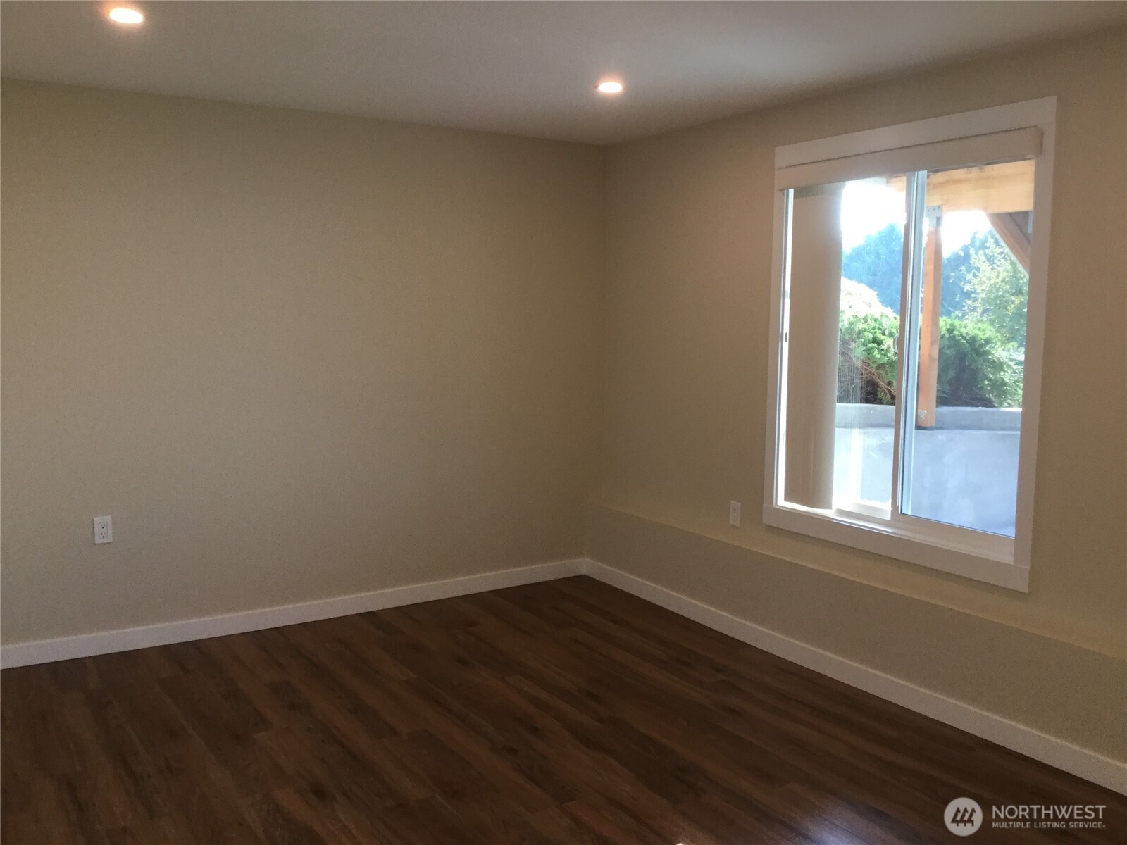 4618 Seahurst Avenue Everett, WA 98203 - Photo 27 of 39