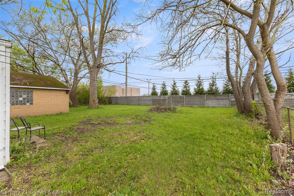 8070 West Point Street Taylor, MI 48180 - Photo 11 of 15